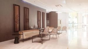 Casa Rosa1 2BR in BGC 5th Ave wifi 300 mbps 5 pax