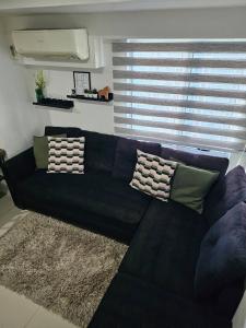 Casa Rosa3 2BR loft in BGC 5 people