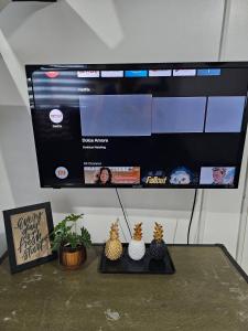 Casa Rosa3 2BR loft in BGC 5 people