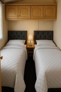 Rohannah A&C Ultimate Caravan Retreat