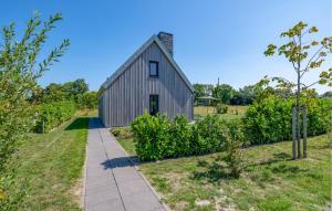 Stunning Home In Kamperland With Wifi