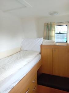 The Boat and Breakfast