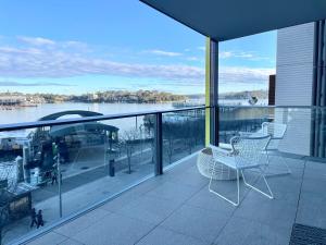 Wharf-Front Luxury Apt Barangaroo 2 Bed 2 Bath