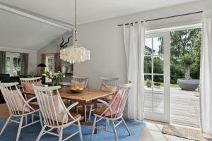 Stylish Summer House Near Tisvilde Beach And Town