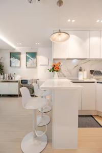 HausKomma 서울 홍대,이태원,명동 짐보관 무료 주차 엘레베이터 새아파트