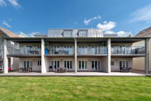 Luxury apartment with spa access on a nature reserve Dragonfly HM106