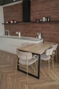 City Rooms Center Premium Apartments