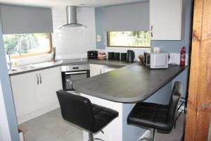 Cottage with beautiful views - dog friendly