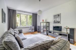 Elegant 2-Bedroom in city center