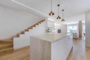 Casa Descubrimiento - Dúplex Moderno con Jardín a 5 minutos de la Playa de Vera