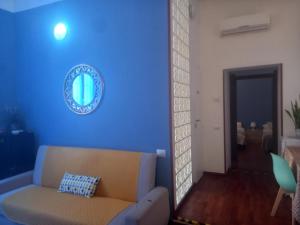 CityCentre ARENA SUITE --ALL COMFORTS -- with FREE SECURE PARKING GARAGE -CON PARCHEGGIO GRATUITO - Free wi fi - metro Verde subway Moscova GREEN LINE -Sforza Castle & Arch & Duomo by nice walk