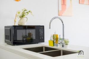 Parramatta 2 Bathroom Cozy Home