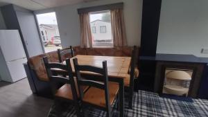 Willows 105 Caravan - 7 Lakes