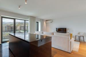 OceanView Pearl Varino by Holiday Rental Madeira