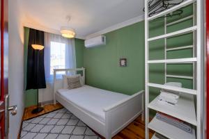 Golden Horn Hidden Haven