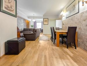 Rynek Wrocław Prestige Apartaments by BookingHost