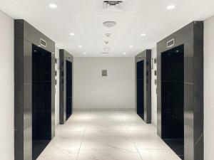 FIRST CLASS 1BR Chic Retreat in Business Bay