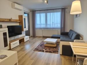 Bright New Build Apartment with Garage, Great View - Obiekty bez kategorii w mieście Bratysława