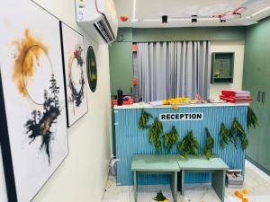 Hotel Paris Gandhinagar