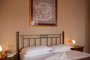 Historic House Among Tuscan Vineyards And Olives