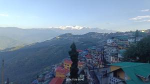 The Himalayan Paradise