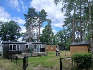 Vakantie-Chalet Camping GOOLDERHEIDE met seizoensgebonden zwembad