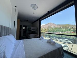 Sea View Serenity Βeachfront & Pool 109