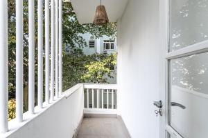 Varanda com vista verde em Copanema