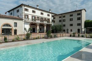 Charming Apartment In Mezzane Valley