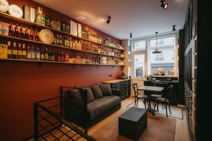 Vintage Shop Style Flat, Austerlitz