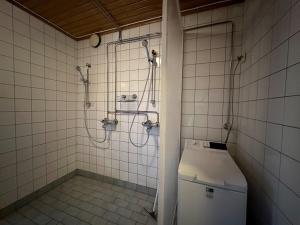 Kotimaailma - Iso asunto saunalla