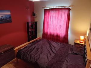 Cozy 2 bedroom House, Castlebar Town, near to Westport, Achill & Clifden