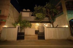 Eden Garden By Jolly Homes