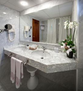 Classic Quadruple Room room in Hotel Gaudi