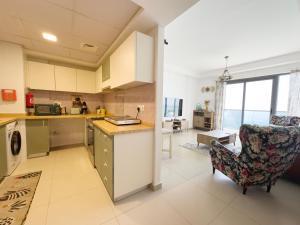 Stunning Seaview 1BR Apartment in Pacific, Al Marjan Island