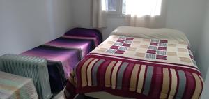 Casa de 2 Pisos, 2 Habitaciones, A Cuadras Del Lago