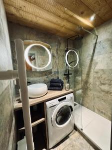 LOuralou-Vue Panoramique au centre des Gets