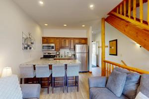 Cedar Lodge Escape at Whitetail townhomes