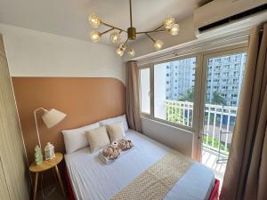 Shore Residences Apple Room near Airport, MOA & SMX by Prime Stay Room 624