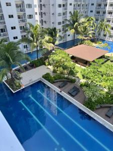 Shore Residences near Airport Blueberry Room 2 Beds Pool View by Prime Stay Room 628