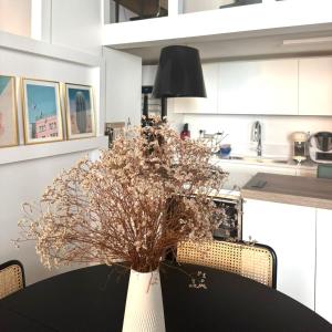 Luxury Roman Retreat- Colosseum