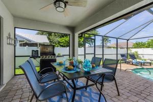Sun, Fun & Relaxation Await with Heated Pool, Lanai & Spacious Comfort - K La Vie - Roelens
