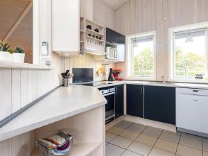 10 person holiday home in Rudkøbing-By Traum