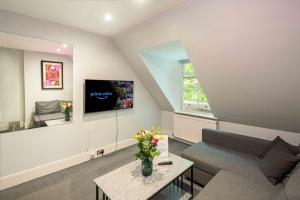 HEART OF KENSINGTON AND CHELSEA,2 bedr