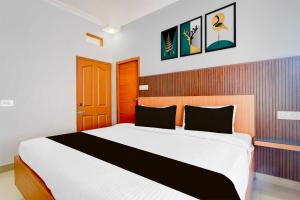 Hotel O Market Road Ernakulam