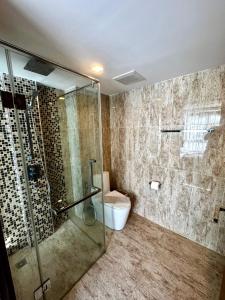 Grand Avenue Apartment