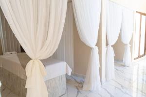 Secluded Jungle Suite Free Access to Beach Club