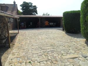 Le clos des tracteurs dantan
