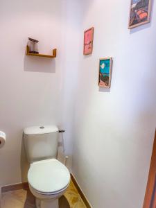 Petite maison indépendante au calme au cœur des oliviers