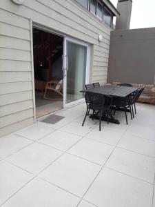 CBD Penthouse on Main street Self Catering